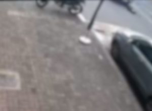 mulher-e-atropelada-por-carro-e-fica-ferida-no-centro-de-cascavel