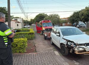 motociclista-fica-ferido-apos-bater-em-carro-na-regiao-leste-de-cascavel