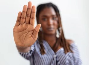 cascavel-promove-ativismo-pelo-fim-da-violencia-contra-a-mulher