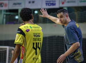 tecnico-do-jaragua-garante-muito-estudo-do-rival-na-final-do-talentos-lnf