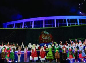 natal-de-curitiba-comeca-com-projecoes,-grandes-espetaculos-e-previsao-de-impacto-recorde