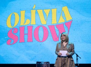 teatro:-“olivias-show”-questiona-o-equilibrio-entre-vida-e-trabalho