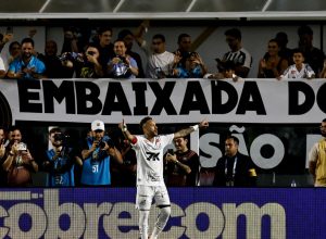 brasileirao:-neymar-marca,-santos-vence-e-deixa-zona-de-rebaixamento