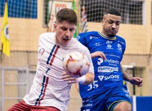 sao-jose-vence-mrw-fora-de-casa-e-larga-com-vantagem-na-semifinal-da-copa-ciro-fontao