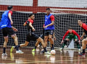 atlantico-recebe-o-jaragua-em-jogo-decisivo-por-vaga-na-final-da-lnf-cresol-2025