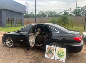 policia-federal-e-bpfron-apreendem-carro-carregado-com-cigarros-contrabandeados-em-area-rural