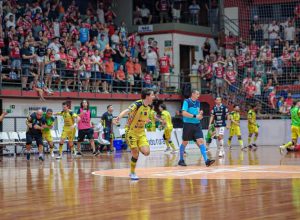 corinthians-e-jaragua-confirmam-vantagem-e-decidirao-a-lnf-cresol-2025