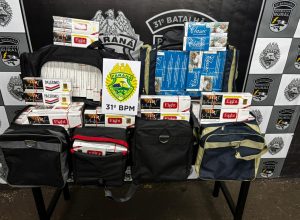 policia-apreende-malas-com-cigarros-contrabandeados-em-onibus-que-seguia-para-londrina