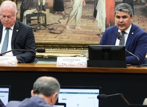 pedido-de-vista-adia-votacao-de-parecer-sobre-mandato-de-zambelli