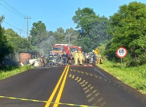 homem-morre-carbonizado-apos-grave-acidente-na-pr-566,-em-francisco-beltrao