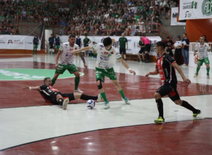 chapecoense-vence-o-joinville-de-virada-pela-ida-da-semifinal-do-catarinense