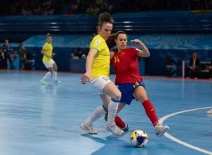 brasil-faz-historia-e-capita-taty-celebra-vaga-na-final-da-primeira-copa-do-mundo-feminina