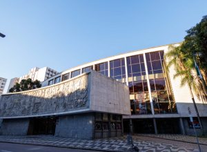 teatro-guaira-reafirma-legado-historico-e-modernista-apos-ser-eleito-o-melhor-do-brasil