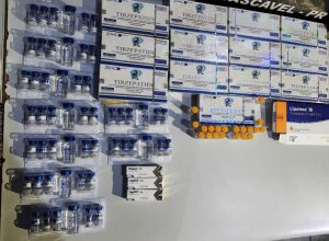 pf-flagra-policiais-militares-da-bahia-com-medicamentos-proibidos-no-aeroporto-de-cascavel