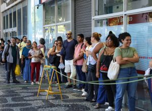 mais-de-42-mil-fazem-provas-discursivas-do-cnu-2025-neste-domingo