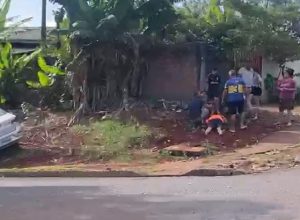 acidente-entre-dois-carros-deixa-motorista-ferido-no-bairro-morumbi,-em-cascavel