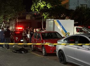 homem-e-morto-a-tiros-em-estabelecimento-comercial-no-centro-de-cascavel