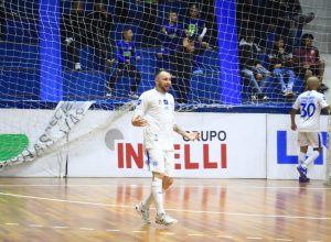 pato-contrata-artilheiro-calvanese