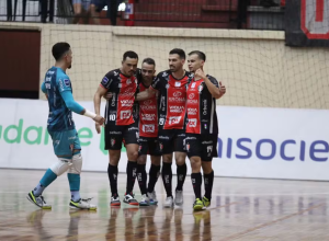 joinville-supera-chape-e-garante-vaga-na-final-do-catarinense
