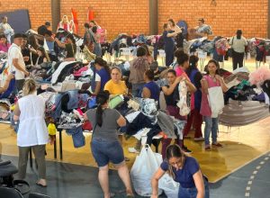 bazar-apaexonado-continua-nesta-segunda-com-preco-unico-de-r$-2