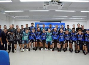 sao-lourenco-apresenta-elenco-e-comissao-tecnica-para-a-temporada-2026