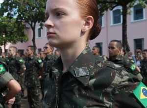 exercito-inicia-no-rio-incorporacao-da-1a-turma-de-mulheres-recrutas
