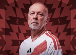 mano-menezes-assume-comando-tecnico-da-selecao-do-peru-por-4-anos