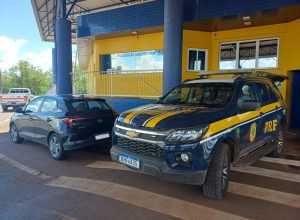 prf-recupera-veiculo-furtado-durante-fiscalizacao-na-br-163,-em-guaira