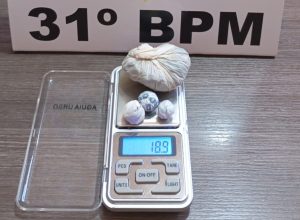 homem-e-preso-por-trafico-de-drogas-e-receptacao-apos-troca-de-motocicleta-furtada-em-jesuitas