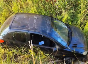 carro-e-localizado-em-area-de-mata-as-margens-da-estrada-alto-sao-salvador