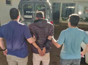 homem-e-preso-acusado-de-estupro-de-crianca-de-7-anos-em-cascavel