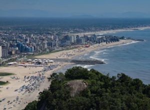 verao-impulsiona-pib-do-litoral-do-parana