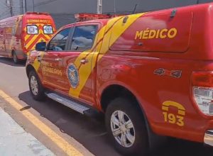 pedestre-fica-gravemente-ferida-apos-ser-atropelada-por-moto-no-centro-de-cascavel