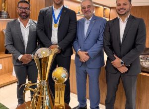 cbf-entrega-trofeus-mundiais-e-anuncia-avanco-historico-para-o-futsal-brasileiro