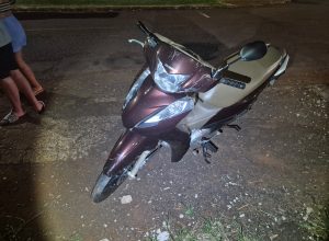 motociclista-fica-ferido-apos-batida-em-cruzamento-no-bairro-santa-cruz