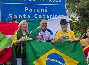 caminhada-pela-anistia-chega-ao-parana-como-ato-apartidario-contra-“ditadura-da-toga”