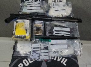 operacao-do-denarc-apreende-drogas,-armas-e-prende-tres-no-bairro-morumbi,-em-foz-do-iguacu