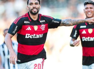 paqueta-desencanta,-flamengo-vence-botafogo-e-vai-a-semi-do-carioca