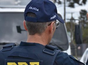 acidente-entre-van-e-caminhao-em-planaltina-deixa-cinco-mortos