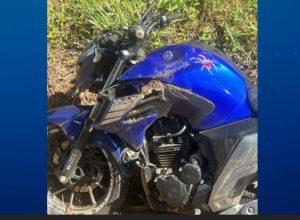 motociclista-fica-ferido-apos-colisao-com-caminhao-na-pr-160