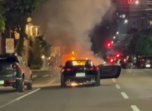 incendio-atinge-camaro-na-rua-mato-grosso-em-cascavel