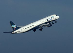 azul-fecha-acordo-de-us$-200-milhoes-com-american-e-united-airlines
