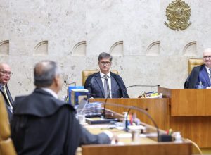 stf-aponta-“censura-previa”-e-derruba-lei-municipal-que-criou-escola-sem-partido