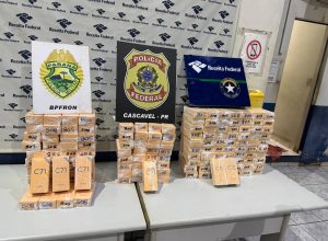 acao-na-br-277-resulta-na-apreensao-de-mais-de-140-celulares,-em-santa-tereza-do-oeste