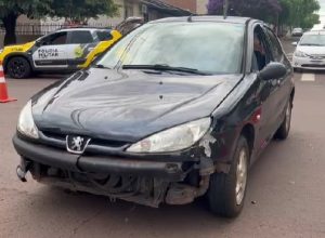 acidente-entre-carro-e-moto-deixa-motociclista-ferido-no-parque-sao-paulo,-em-cascavel