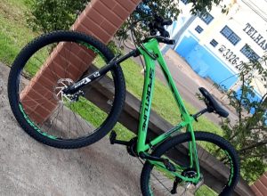 proprietario-busca-informacoes-sobre-bicicleta-furtada-no-centro-de-cascavel