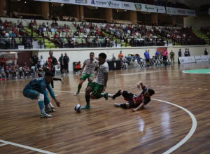 com-pilares-e-contratacoes:-veja-os-elencos-de-chapecoense-e-joinville-para-a-supercopa-de-futsal