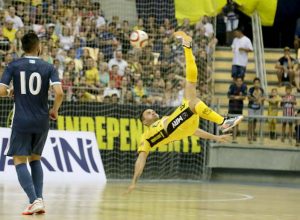 ingressos-a-venda-para-jogo-de-futsal-com-falcao-na-arena-jaragua