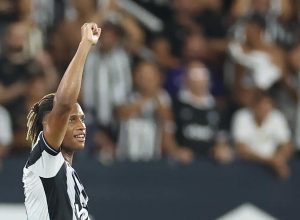 botafogo-supera-nacional-e-segue-vivo-na-pre-libertadores