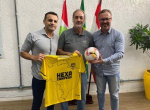 dirigente-da-conmebol-vistoria-arena-jaragua-para-classico-brasil-x-argentina